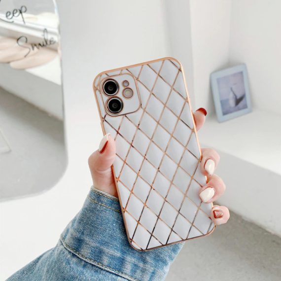 case iphone z białym złotem ochrona aparatu 2