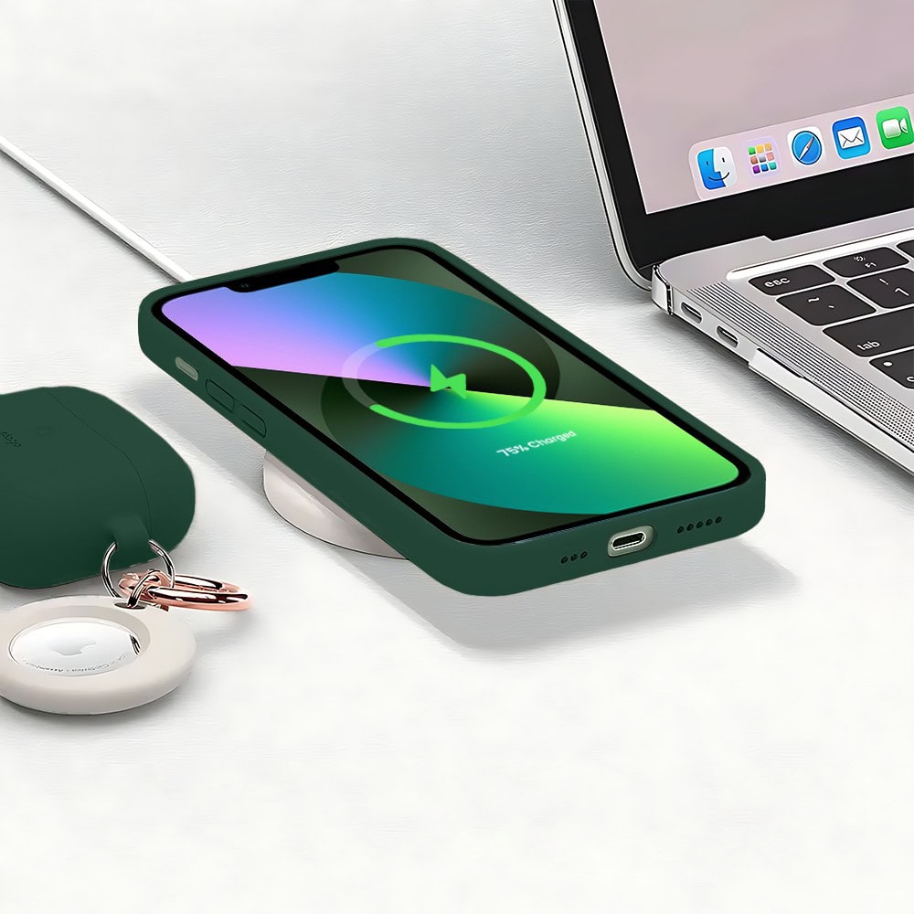 Etui do iPhone 13 silikonowe z mikrofibrą soft touch z osłoną na aparat, butelkowo zielone (1)