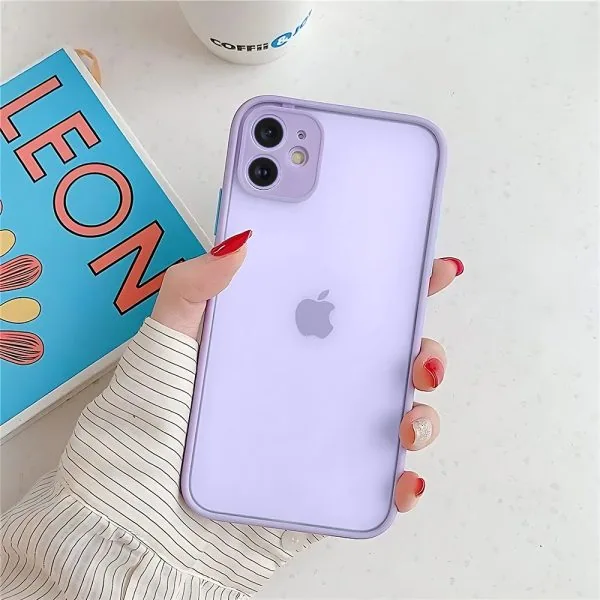 etui do iphone 11 półprzeźroczyste matowe z ochroną aparatu, fioletowe
