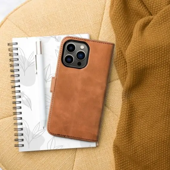 etui do iphone 13 eco skóra zamykane na klapkę, kabura, brązowy