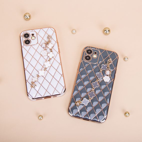 etui do iphone 12 białe alabastrowe ze złotym poszyciem w diamenty