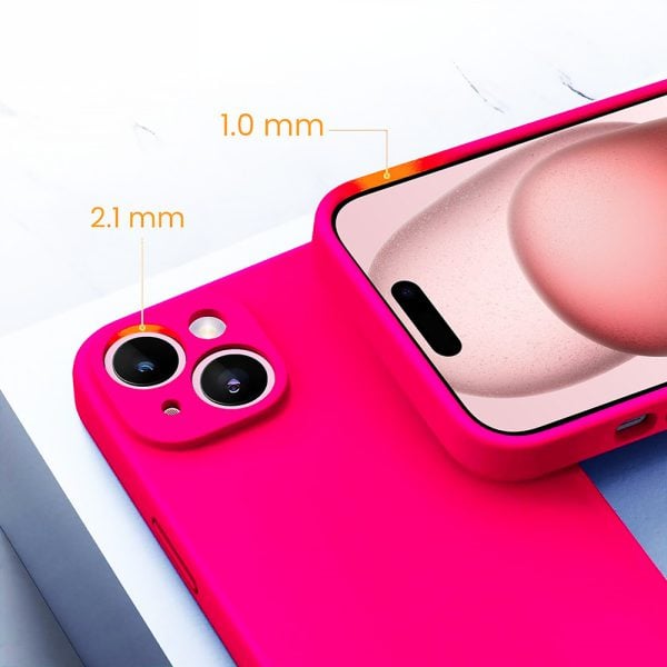 etui do iphone 15 silikonowe z mikrofibrą soft touch z osłoną kamery, różowe