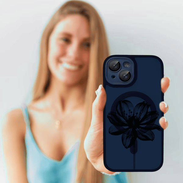 etui do iphone 13 color flush z magsafe, z osłoną aparatu, z nadrukiem czarny kwiat, granatowe