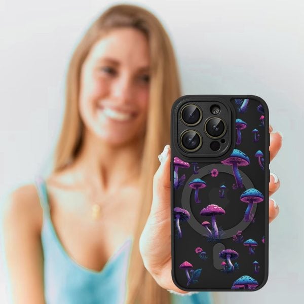 etui do iphone 15 pro max color flush z magsafe, z osłoną aparatu, z nadrukiem magiczne grzybki, granatowe (kopia)