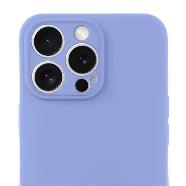 Niebieskie etui na smartfon z potrójnym aparatem.