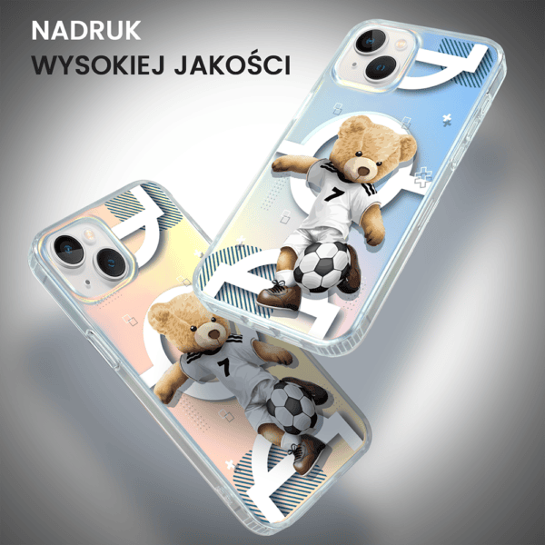 Etui na telefon z piłkarskim misiem.