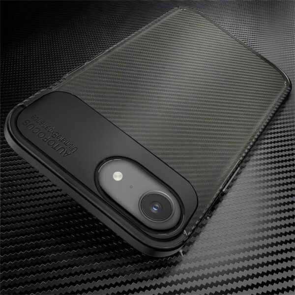 Etui do iPhone 16e eleganckie karbonowe, czarne (3)