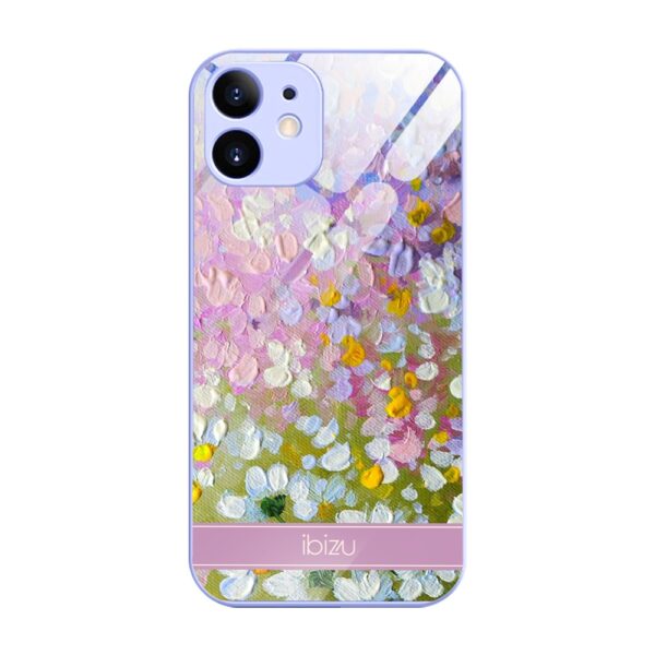 Etui do iPhone 12, Ibizu, szklany tył, osłona kamery, malowana łąka, fioletowe (1)