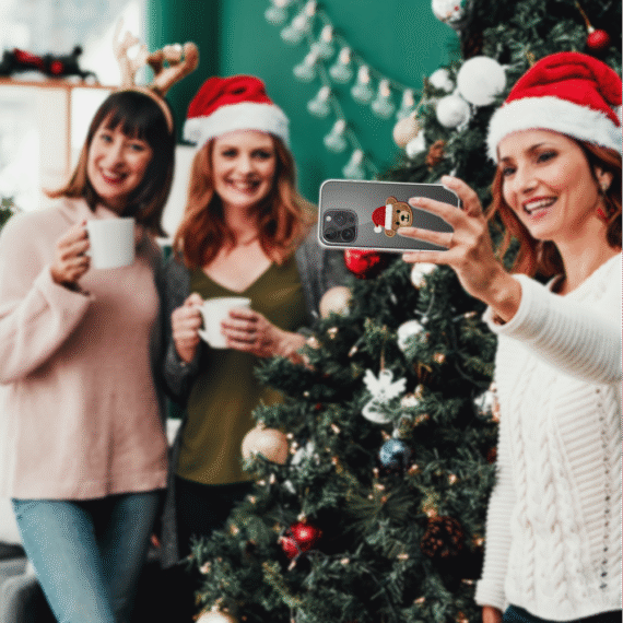 Etui do iPhone 16 Pro, Przytulne święta, Miś Mikołajek, przeźroczyste6