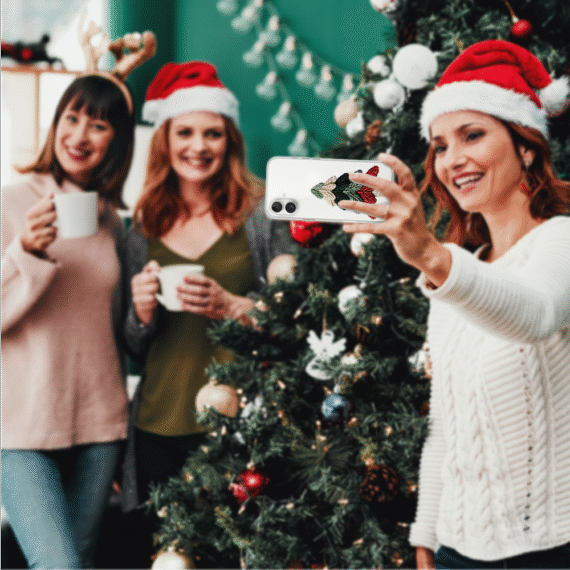 Etui do iPhone 16, Przytulne święta, Dziana choinka, przeźroczyste6