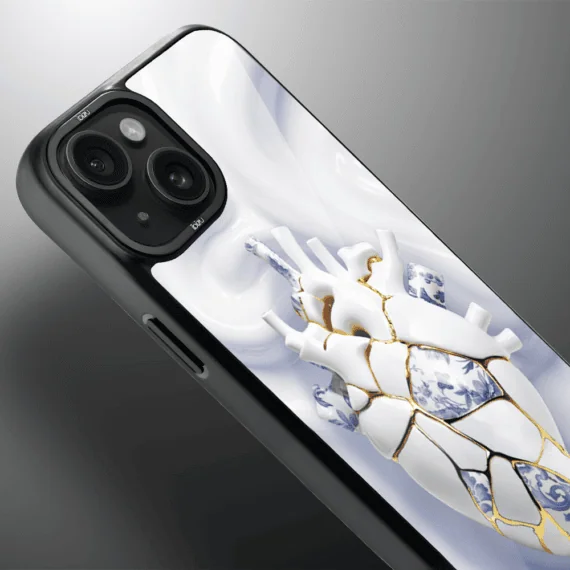 Etui do iPhone 15 IBIZU DropGuard Matt z MagSafe, Kintsugi Art, porcelanowe serce (2)