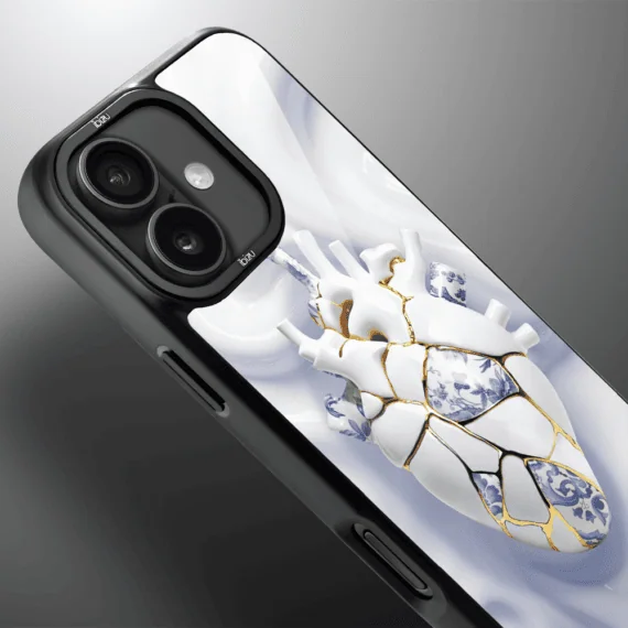 Etui do iPhone 17 IBIZU DropGuard Matt z MagSafe, Kintsugi Art, porcelanowe serce (2)
