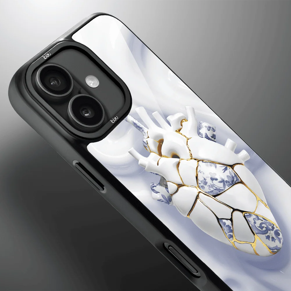 Etui do iPhone 17 IBIZU DropGuard Matt z MagSafe, Kintsugi Art, porcelanowe serce (2)