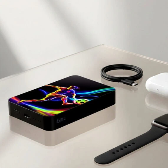 Powerbank IBIZU MagPower 10k do iPhone z MagSafe, solidny, aluminiowy, 10 000 mAh, W rytmie piłki nożnejObszar kompozycji 8