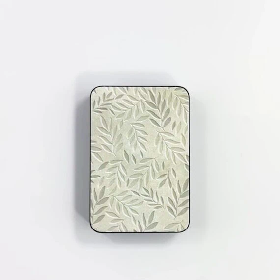 powerbank ślad oliwki - zdjęcie produktowe