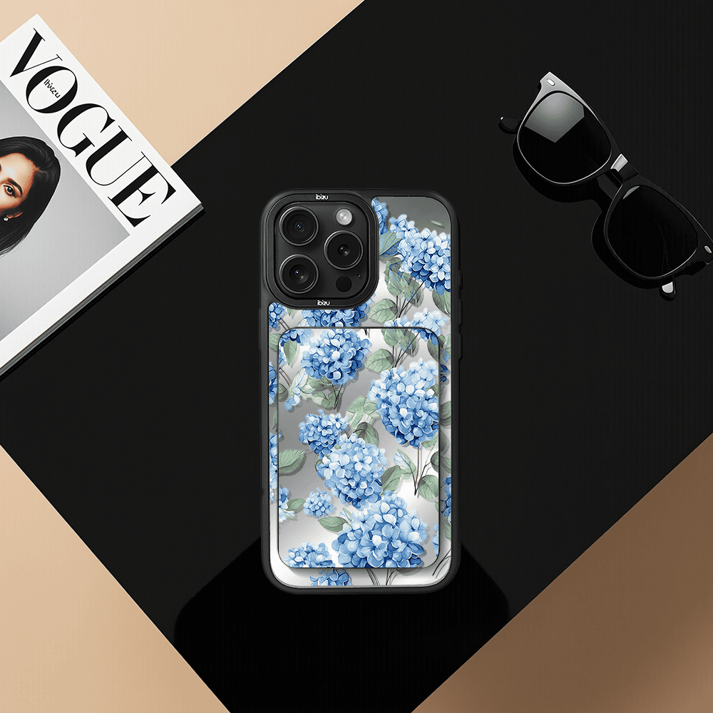 Zestaw IBIZU do iPhone 15 Pro etui i powerbank, Relief Garden, Szafirowa hortensja (2)
