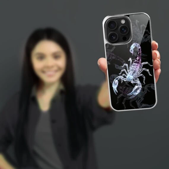 Etui do iPhone 16 Pro, Elite Glass z MagSafe, szklany tył, Nocturne, Kryształowy skorpion, srebrne (6)