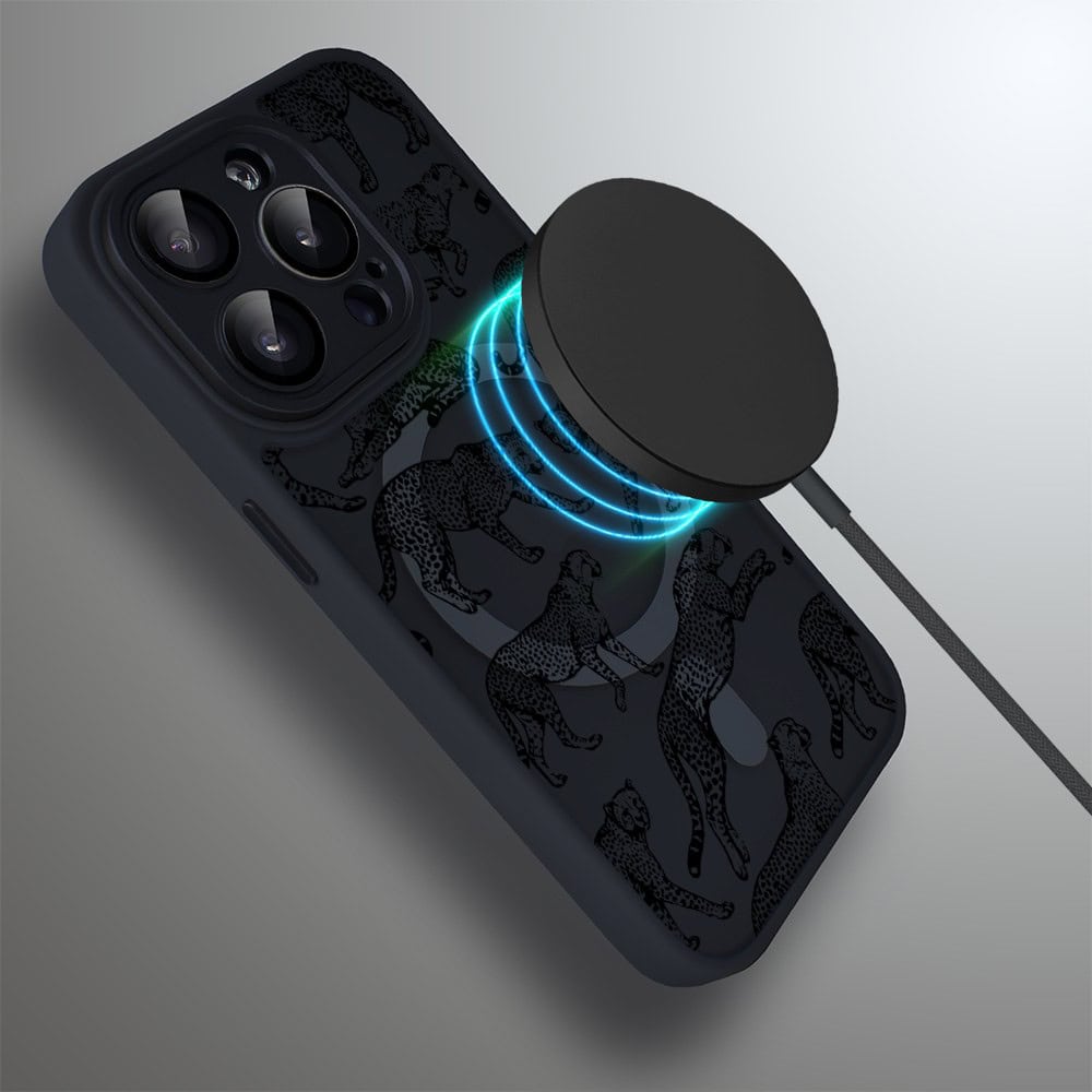 Etui do iPhone 15 Pro Max Color Flush z MagSafe, z osłoną aparatu, wesołe gepardy, czarne (5)